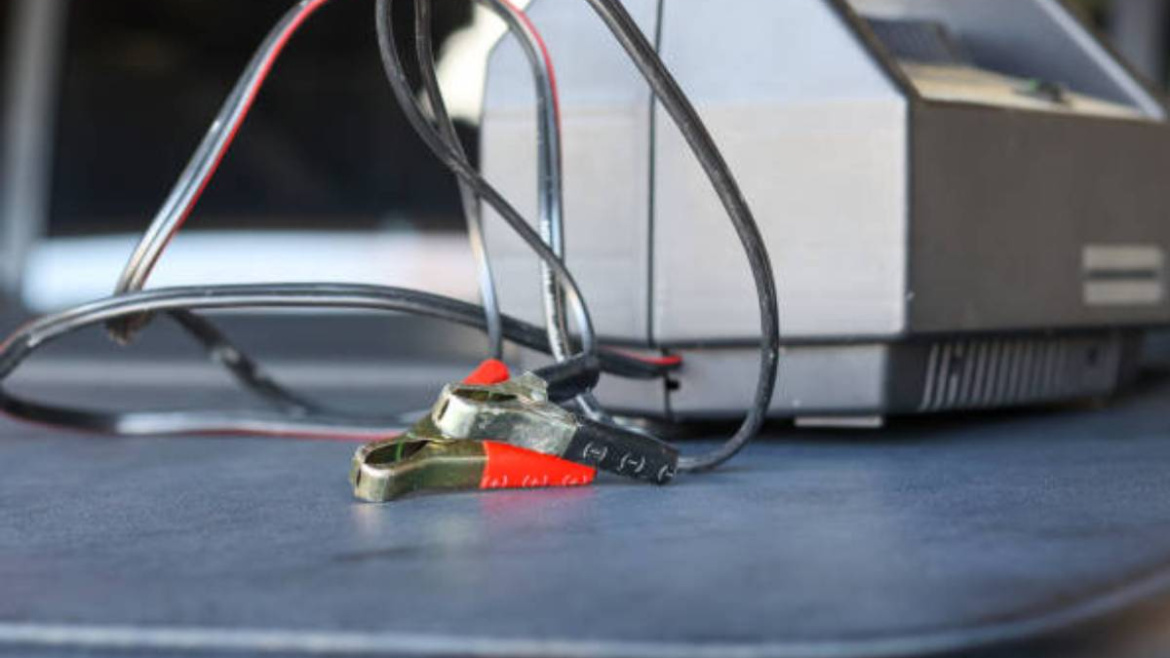 Trickle Chargers_ Slowing Down for Better Battery Performance