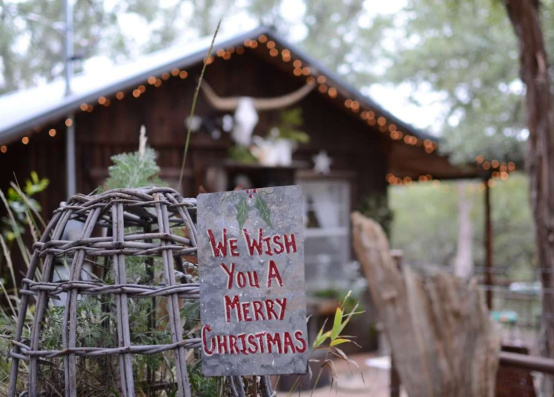 Mistakes to Avoid When Traveling During the Holiday Season (1)