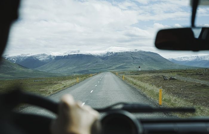 Love Taking Road Trips? Top Accessories for Your Vehicle! 
